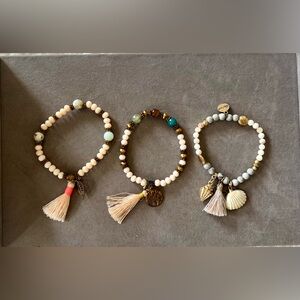 Boho Chic Vibes: Set of 3 Beaded, Shell, & Tassel Stretch Bracelets! ✨